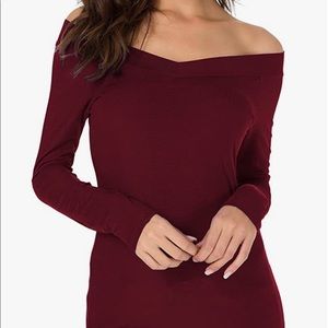 Burgundy Off the Shoulder V Neck Shirt Size Large